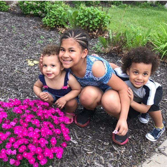 Welcome to My Closet! - Picture 6 of 6